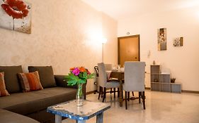 Lorenteggio Balcony Flat
